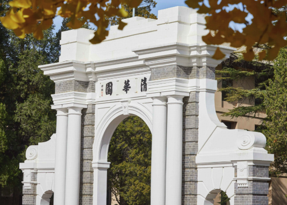 如何评价清华 12 级发布捐赠倡议，称捐款是「默契的幸福」号召每人捐出二百元？校友捐赠一般是什么模式？