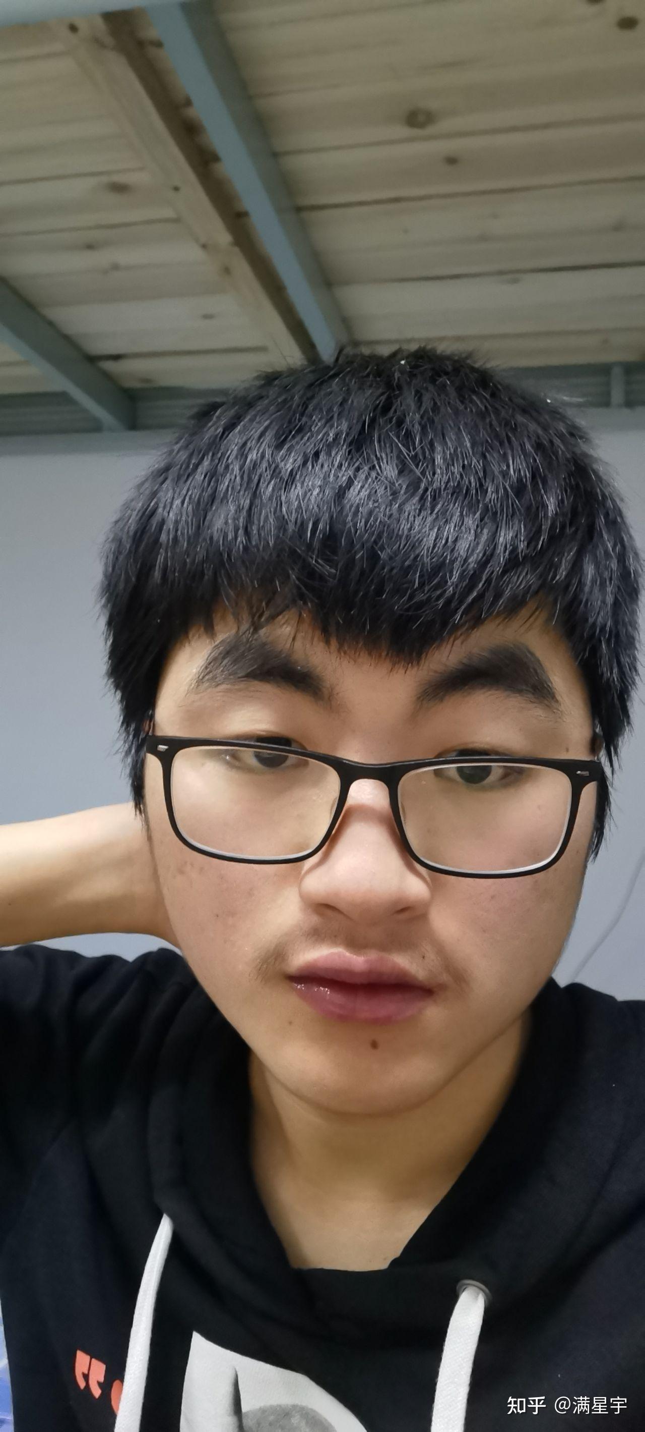 长得一般的男生是什么样子的? - 知乎