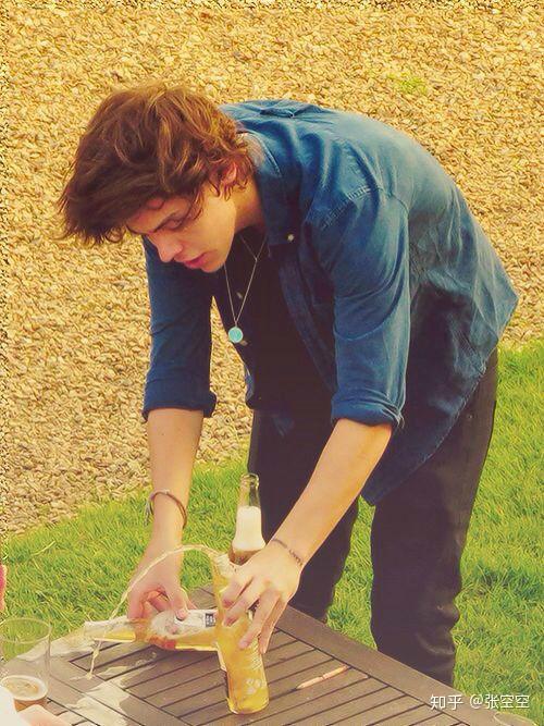 有没有超好看的哈卷的照片? - 知乎