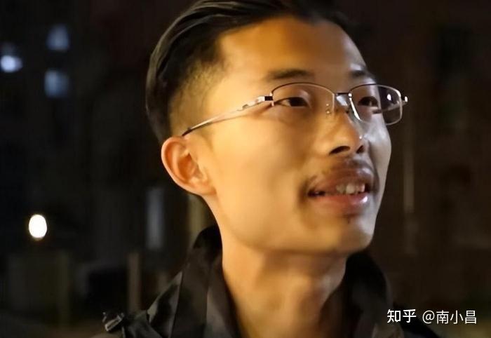 郭有才火了!牛鬼蛇神粉墨登场,时代成就了“郭有才们” - 知乎