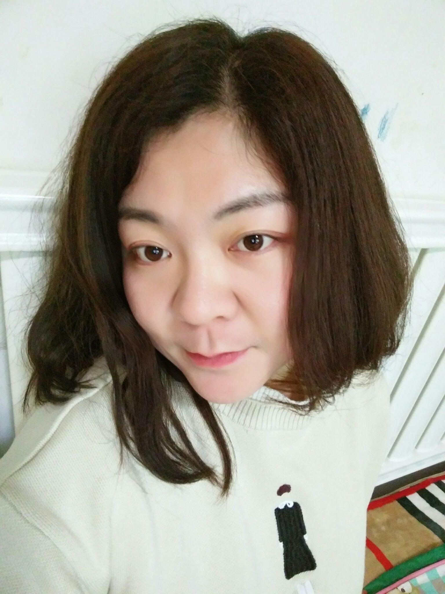 沙发发质女生短发该剪怎么样的发型好打理