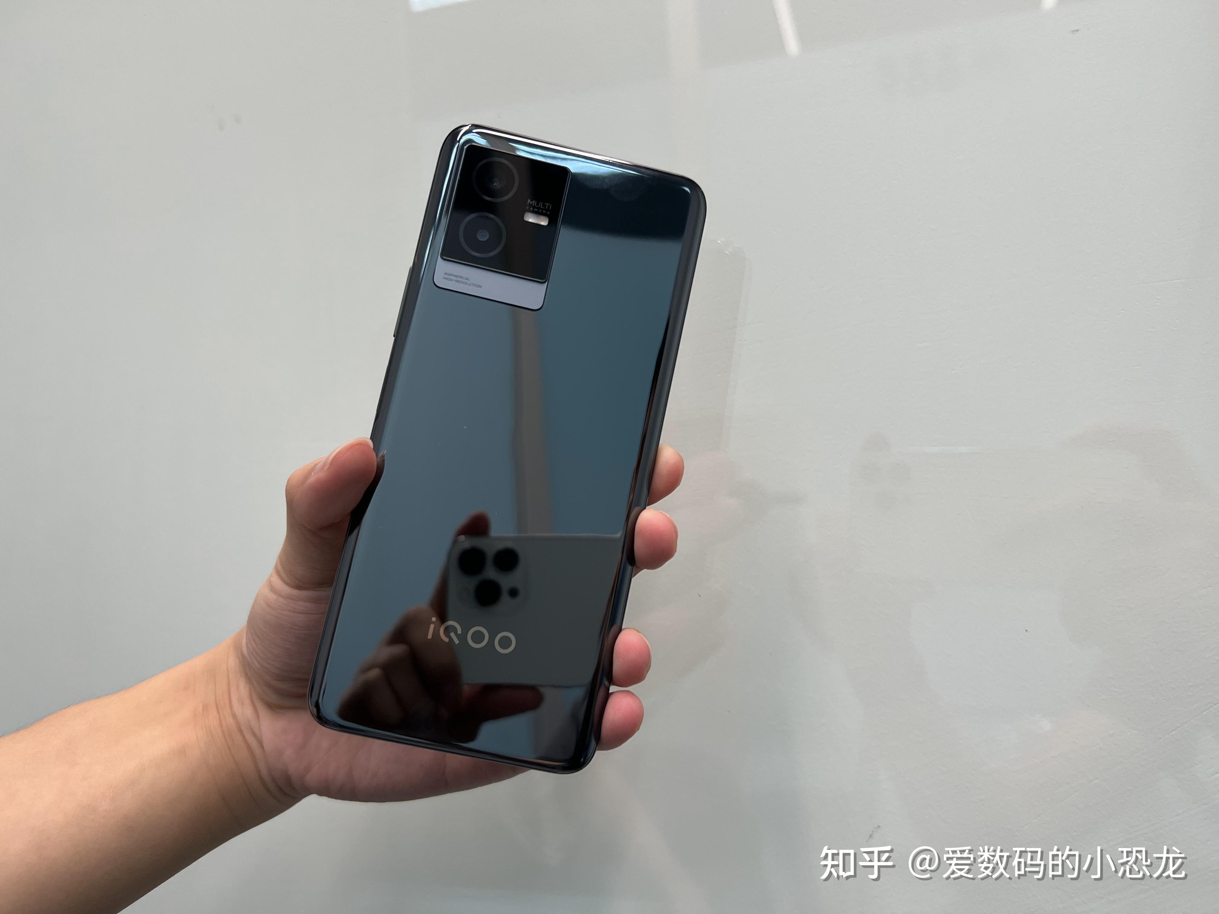 两千元以内手机推荐vivoiqoo