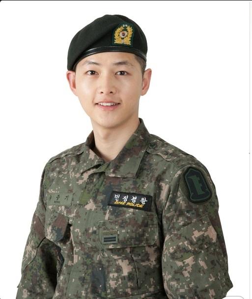 如何看待武警配发贝雷帽