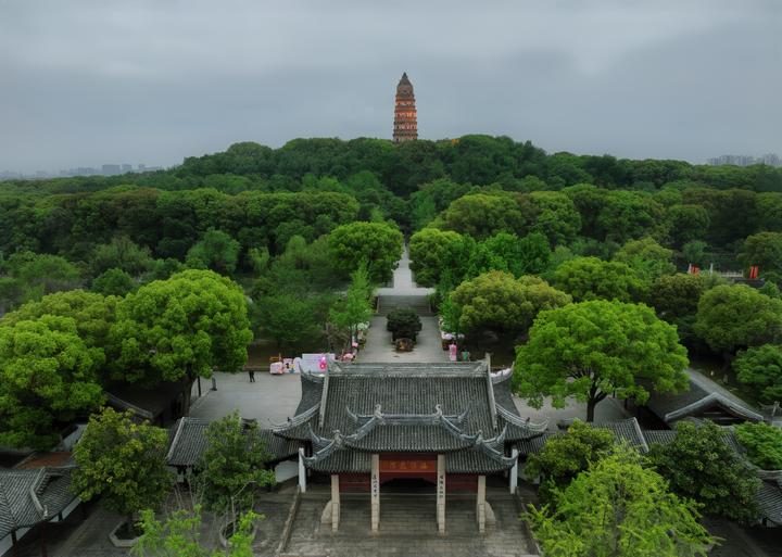 虎丘剑池,按传统文化理解是“阴气”是比较重的地方 - 知乎