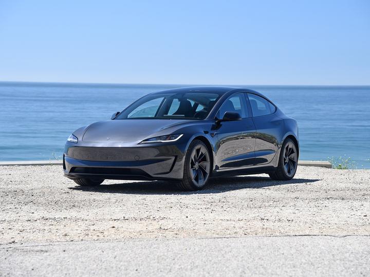 新款特斯拉Model 3高性能版进行多项重要改进!速度超越保时捷911 - 知乎