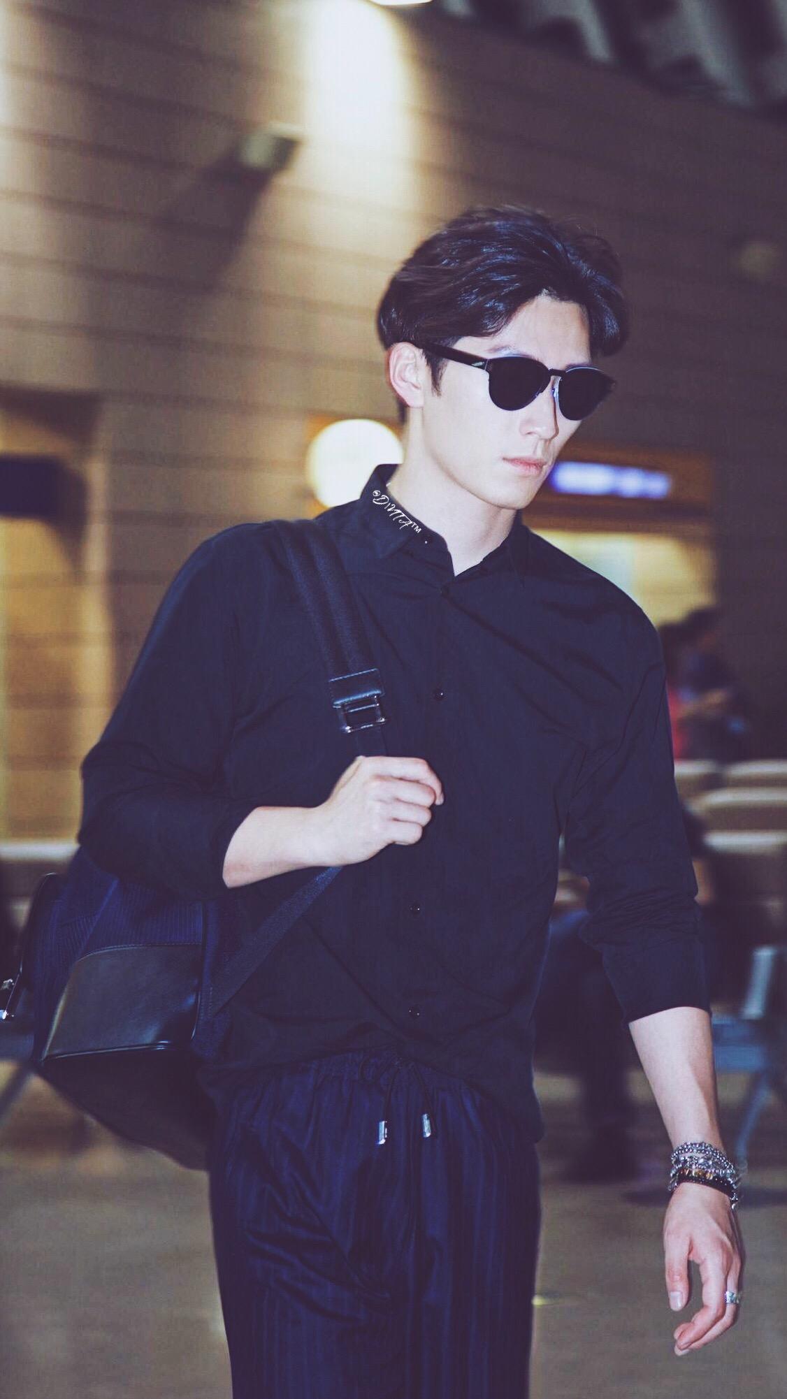 窦骁的美图或搞怪图有哪些?-窦骁帅照