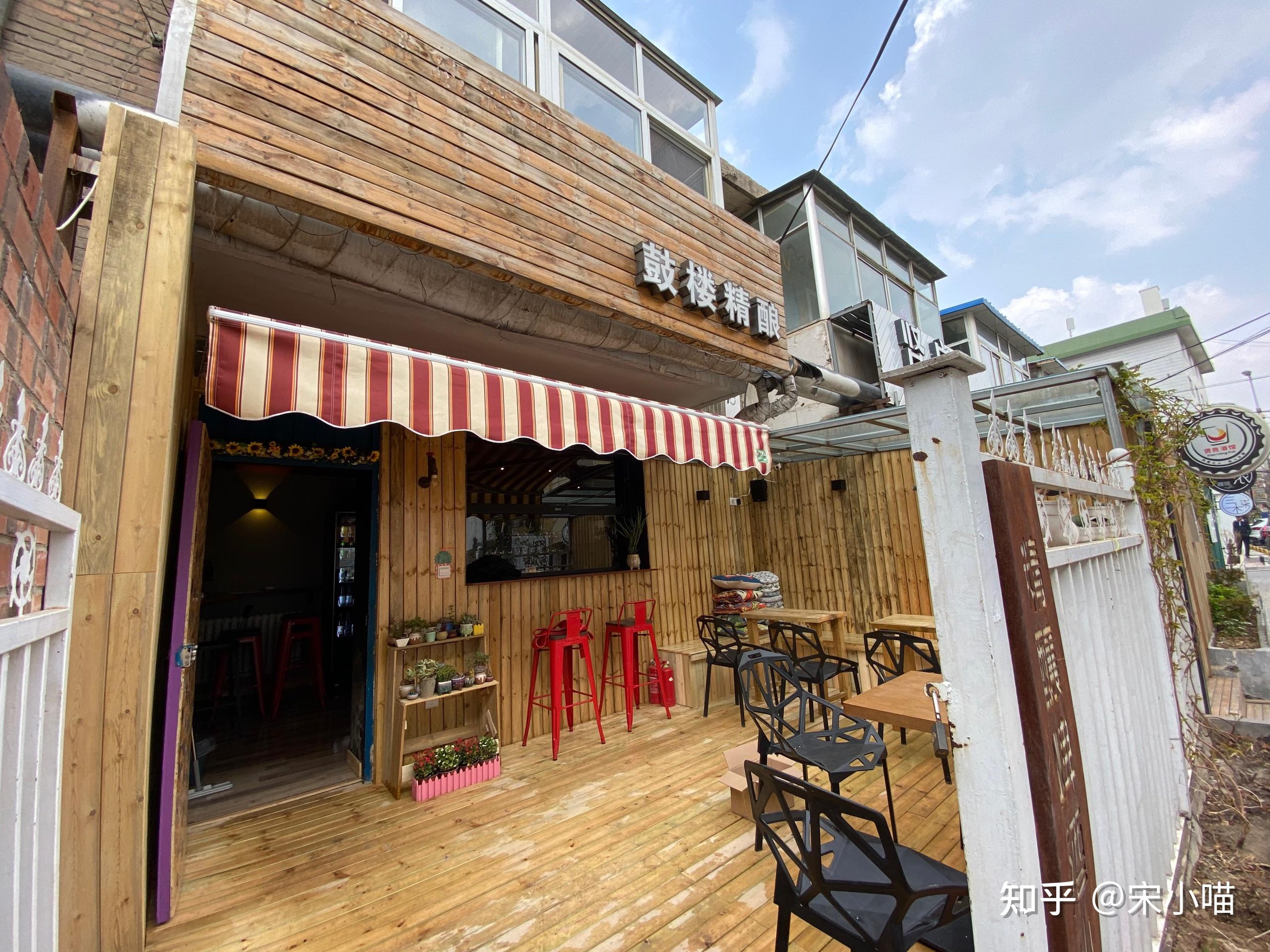 为什么青岛作为啤酒之乡市井啤酒屋人气大火而略小资的精酿啤酒却一直