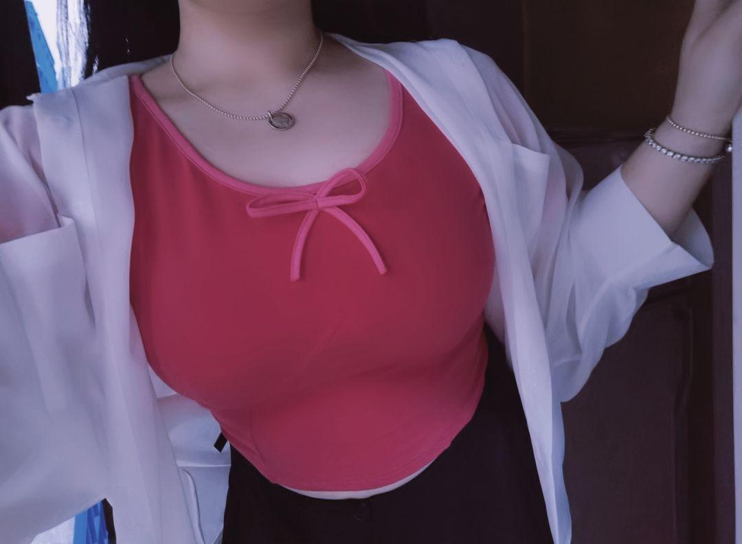 胸大的女生穿什么衣服好看? - 知乎