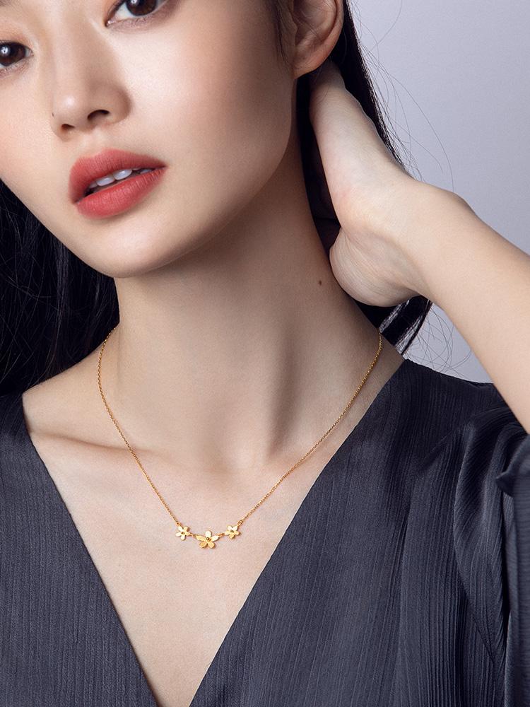 新年想买条项链送给闺蜜,啥牌子比较好? - 知乎