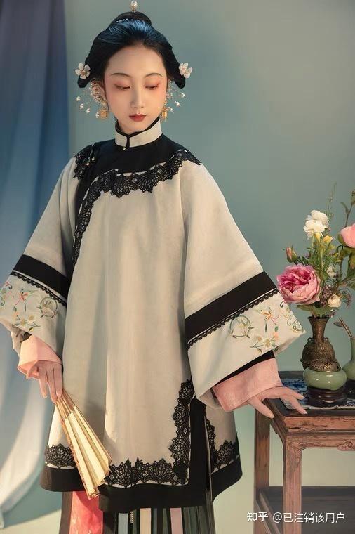 很多人不喜欢清朝服饰是不是因为晚清的虚弱导致的? - 知乎