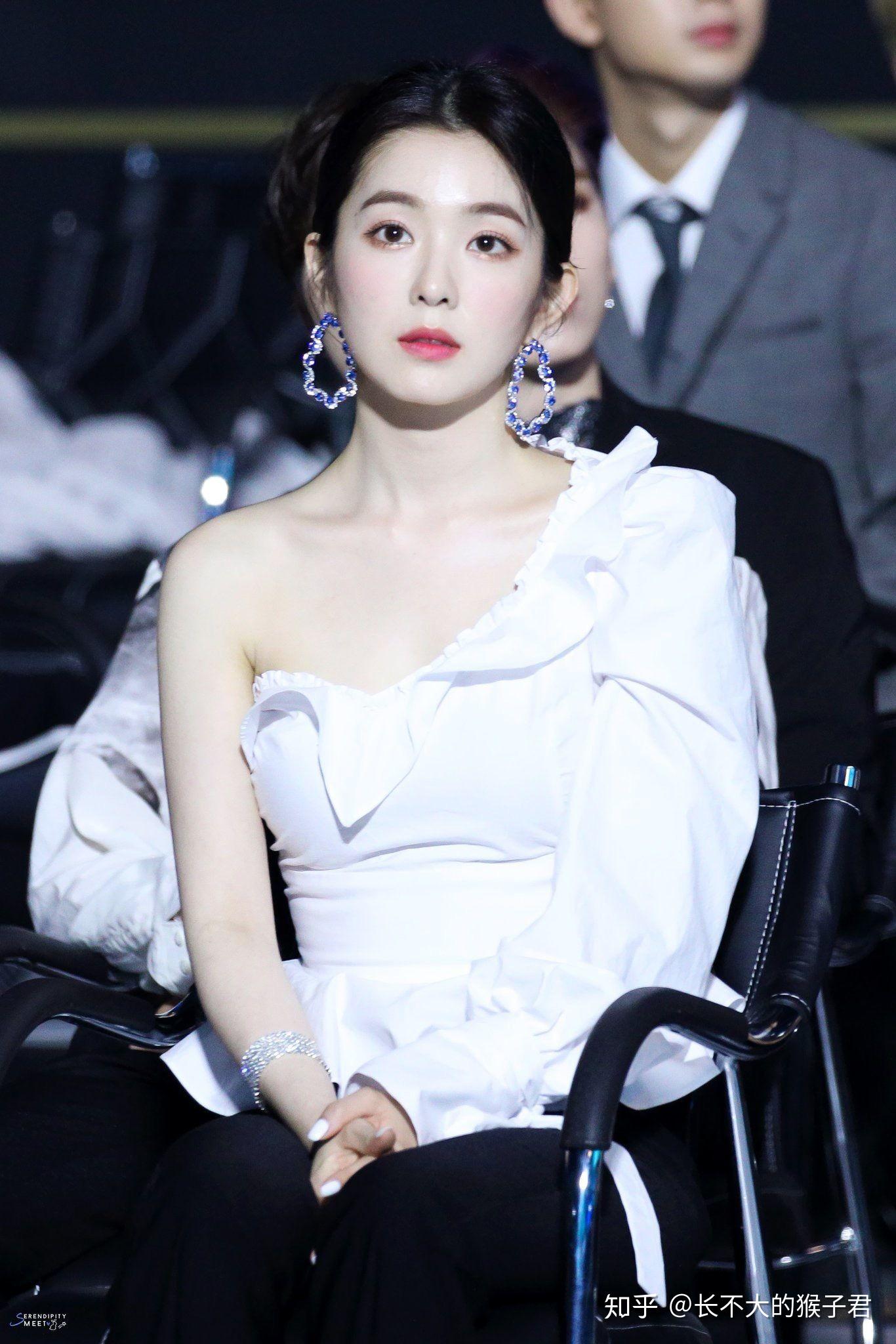 裴珠泫的颜有那么好吃吗?