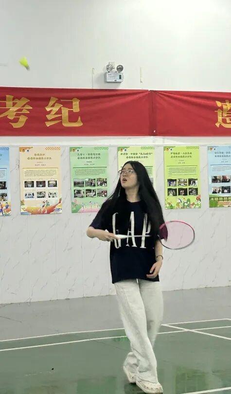 浙江省广播电视中等专业学校 | 富阳校区羽毛球赛圆满落幕!(图3) 浙江省广播电视中等专业学校 | 富阳校区羽毛球赛圆满落幕!(图3)