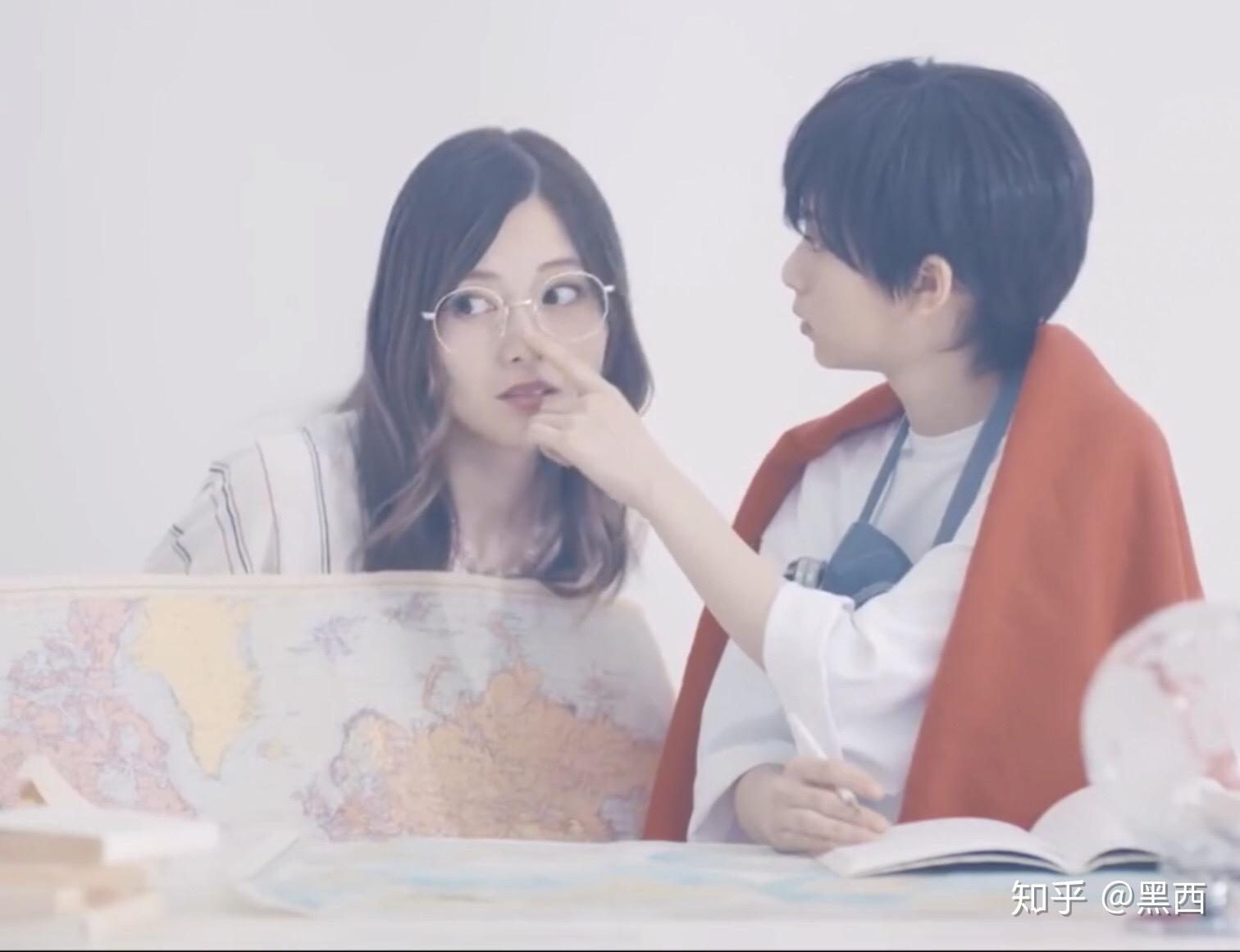 如何评价白石麻衣和斋藤飞鸟在同一时期发售写真集