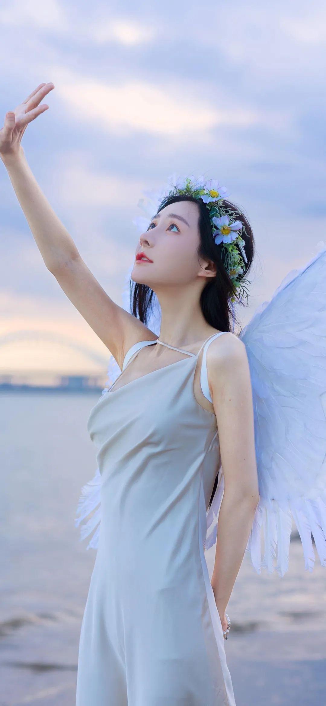 有没有那种禁欲系的污污的壁纸呀?