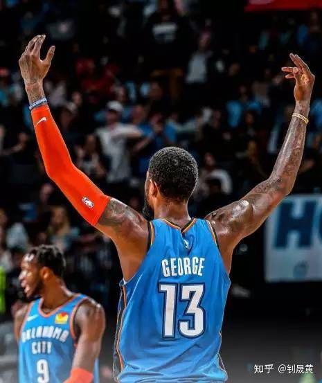 求一张保罗乔治的背影图谢谢