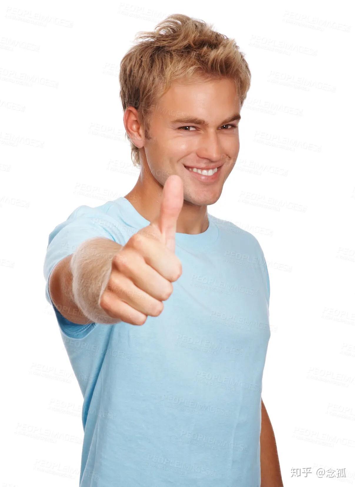 现在流行的那个金发蓝衣比着大拇指的外国男人表情包有哪位大佬有不?