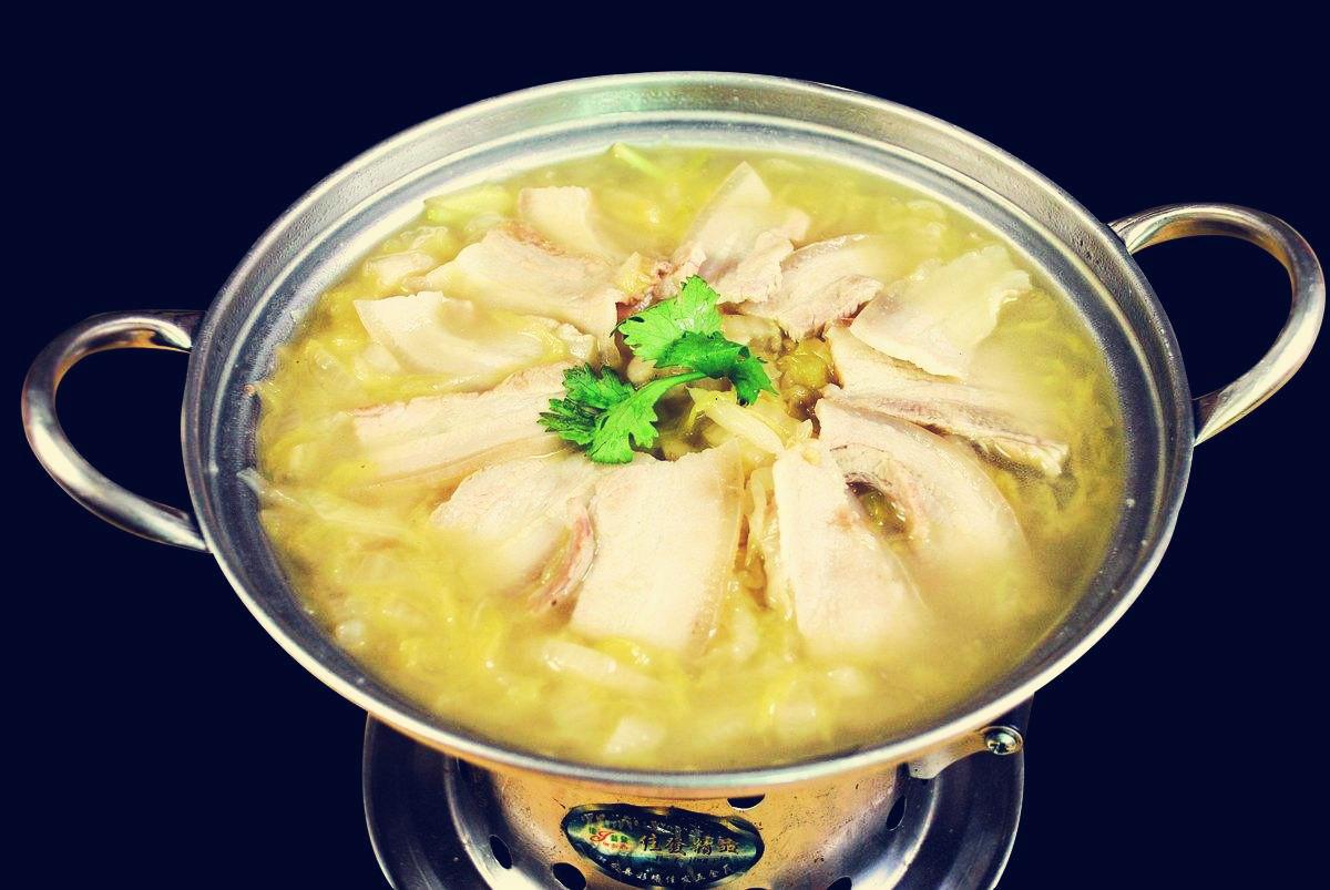 东北酸菜除了烩菜和包饺子还有什么好吃的做法? - 知乎