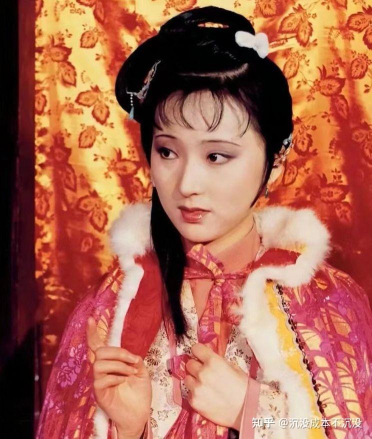 各种红楼梦的衍生作品尊重原著让林黛玉穿上红色系衣服就那么难吗