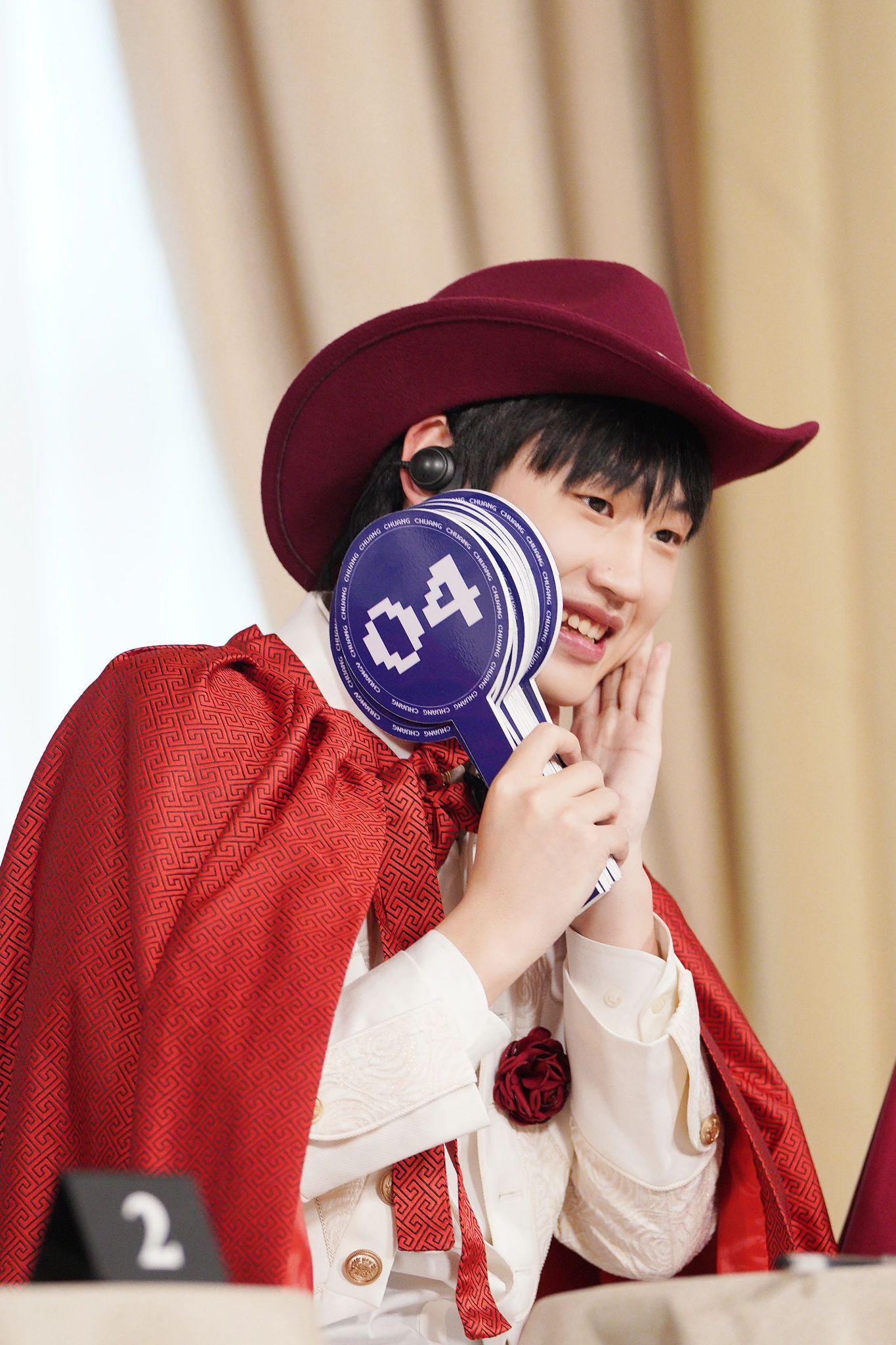 有ak刘彰的没有水印图片吗