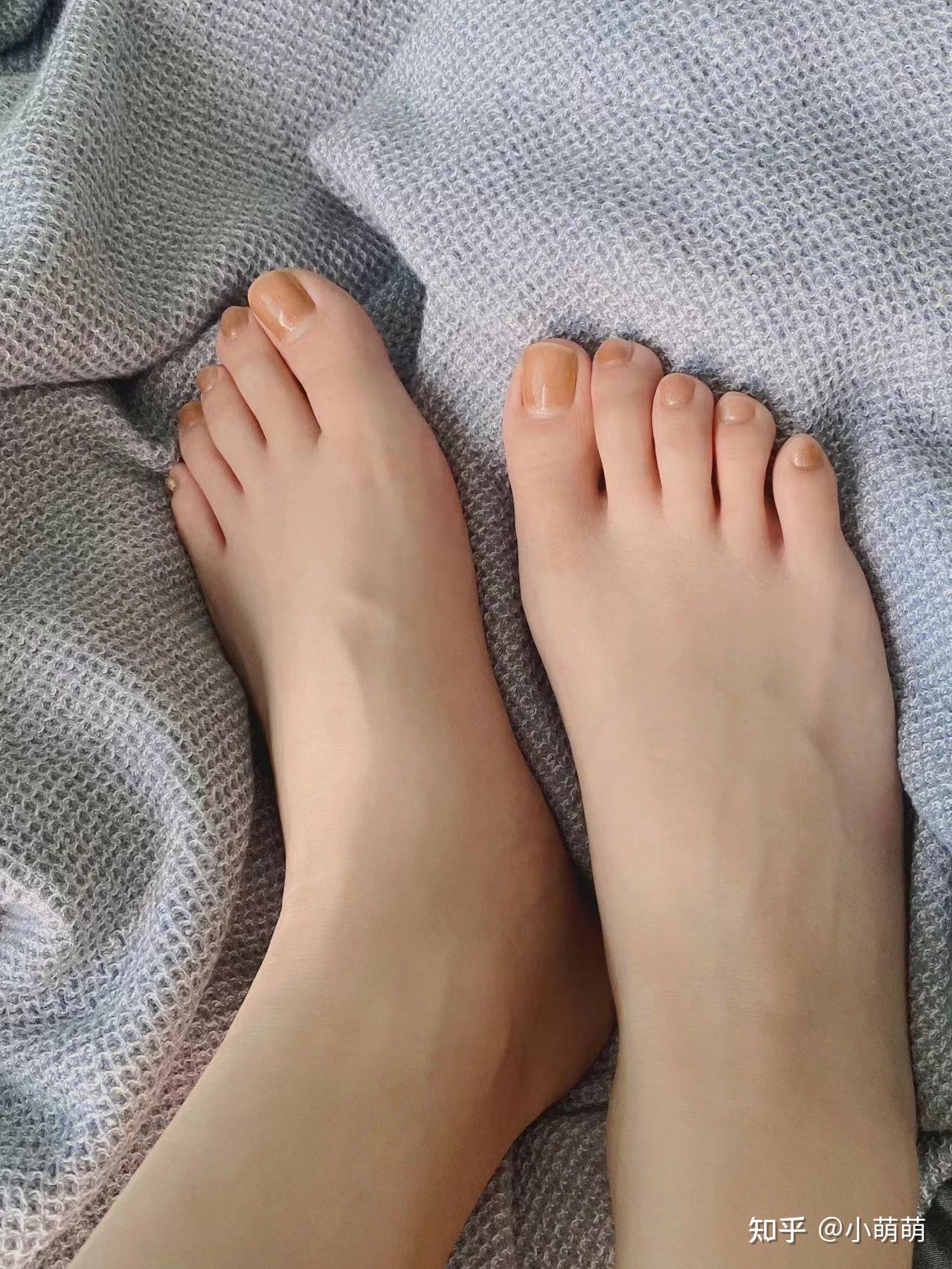 女生这种脚算好看吗