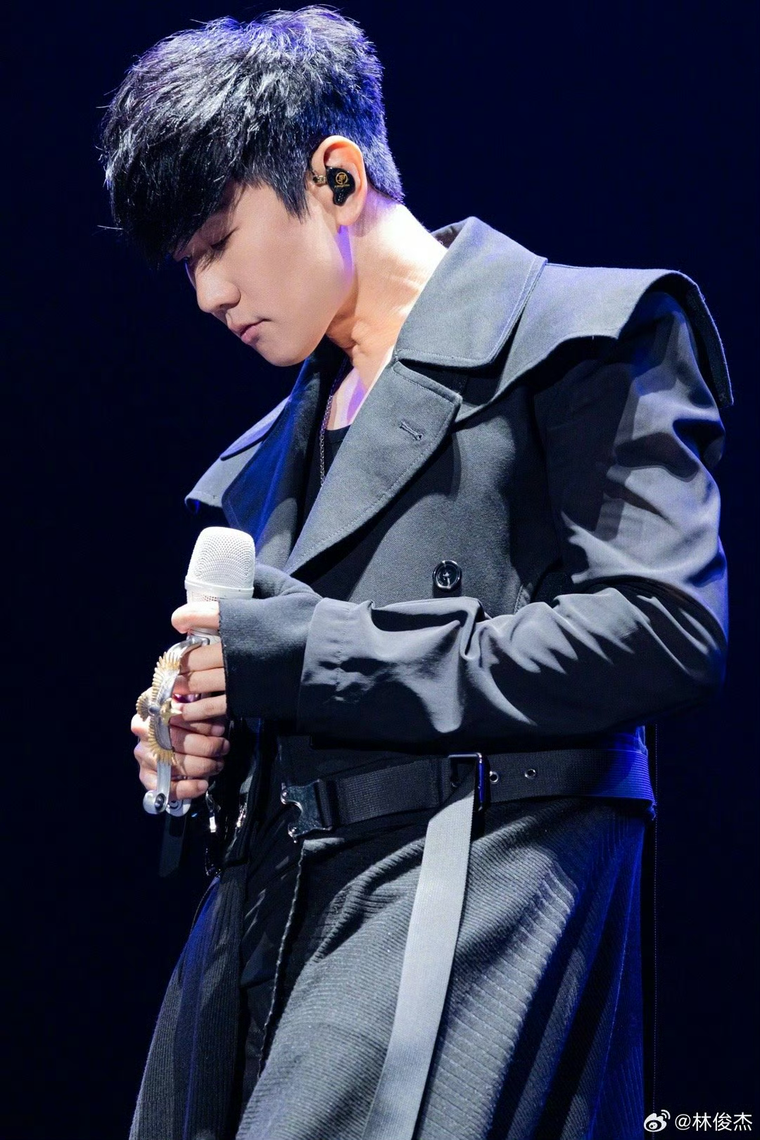 如何评价林俊杰舞蹈片段被恶搞后本人回应表示不好笑不尊重这件事