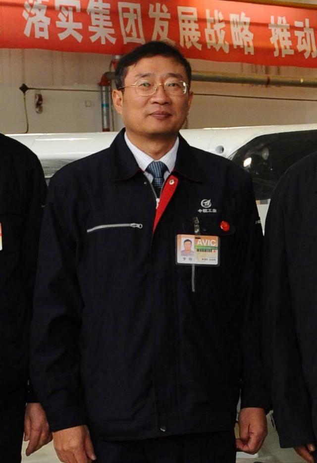 哪些人物对人民海军的发展起到很重要的作用他们有哪些故事