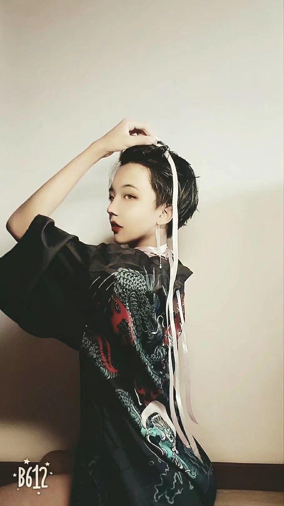 长得像女生的男生特别好看? - 知乎