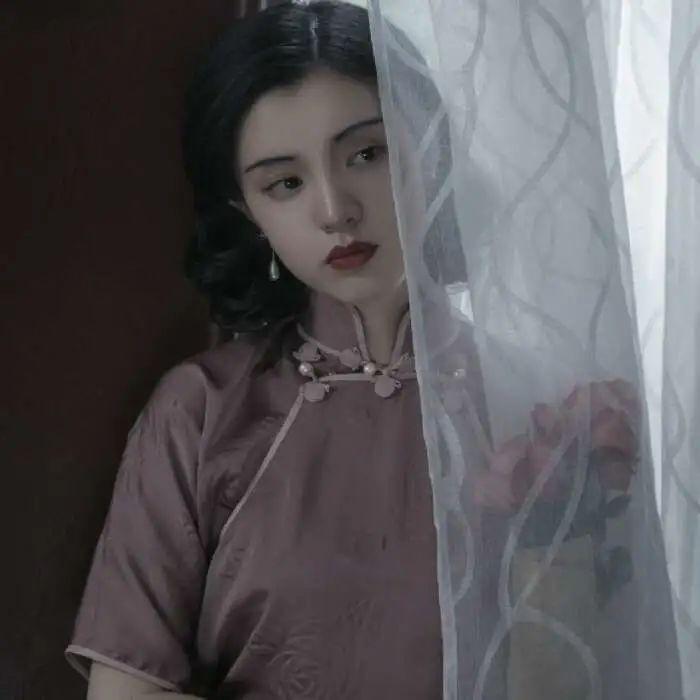 有没有很酷很拽的头像呀?(很酷很拽的图片女生)