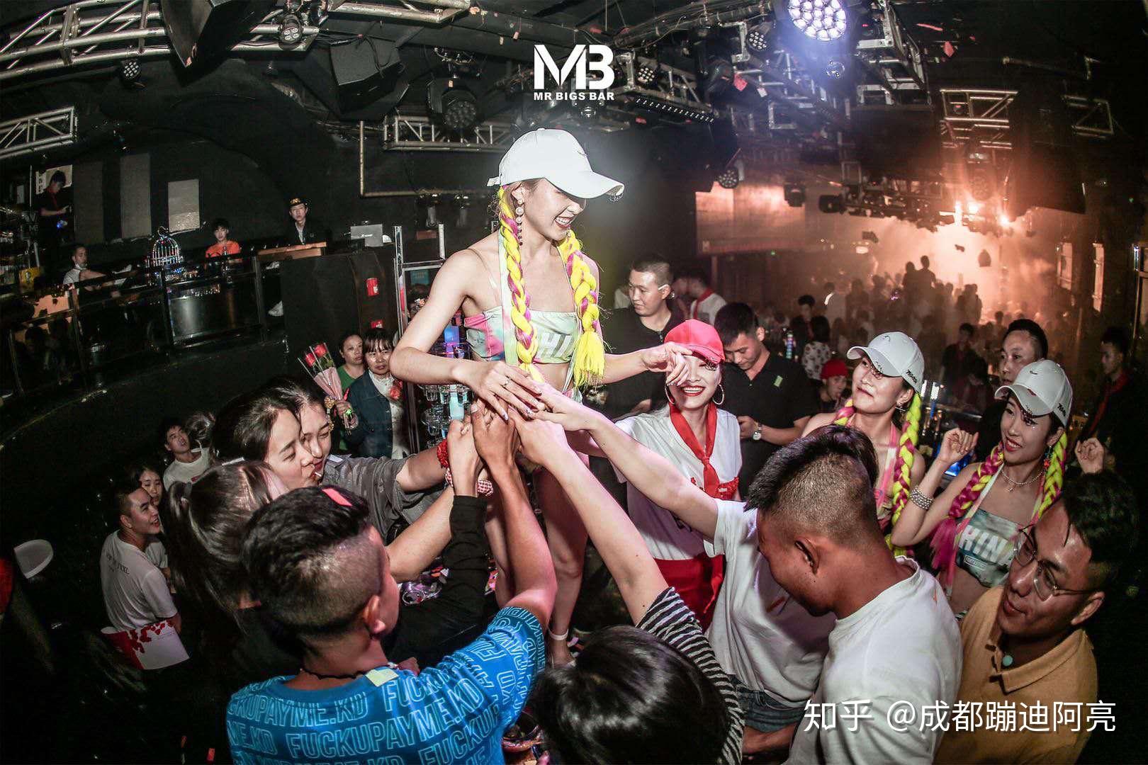 成都哪些酒吧适合蹦迪? - 知乎