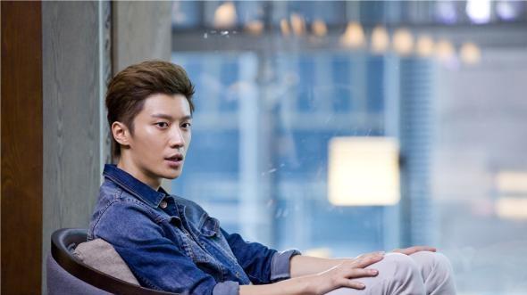 乔任梁被ai复活事件引发生命和伦理的争议