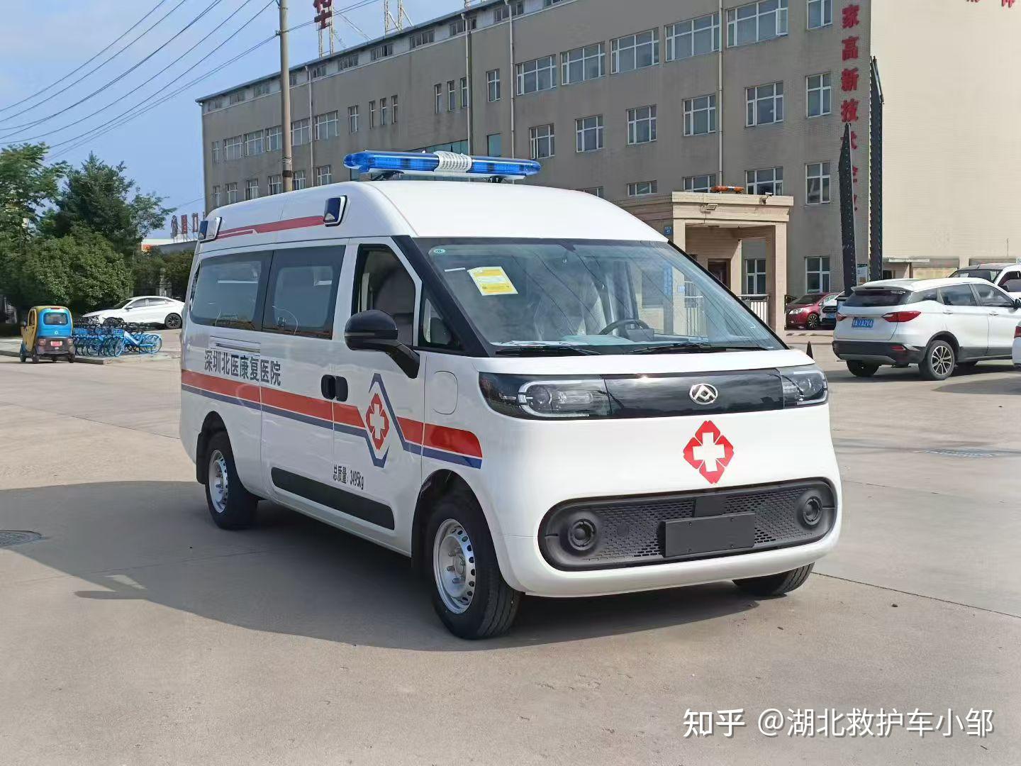 医院采购纯电动救护车划算吗?全周期成本和燃油车对比如何?