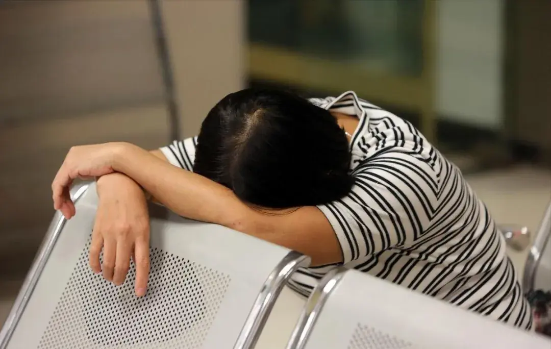 总是犯困、想睡觉?真不一定是缺觉!8种病也会出现嗜睡症状 - 知乎