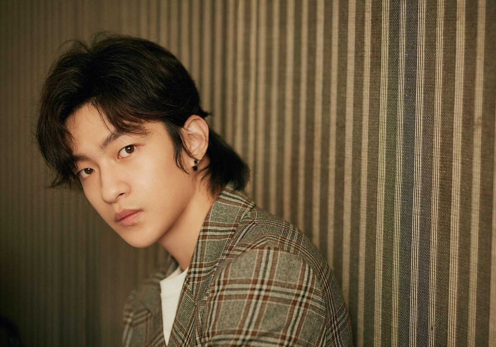 如何评价屈楚萧的颜? - 知乎