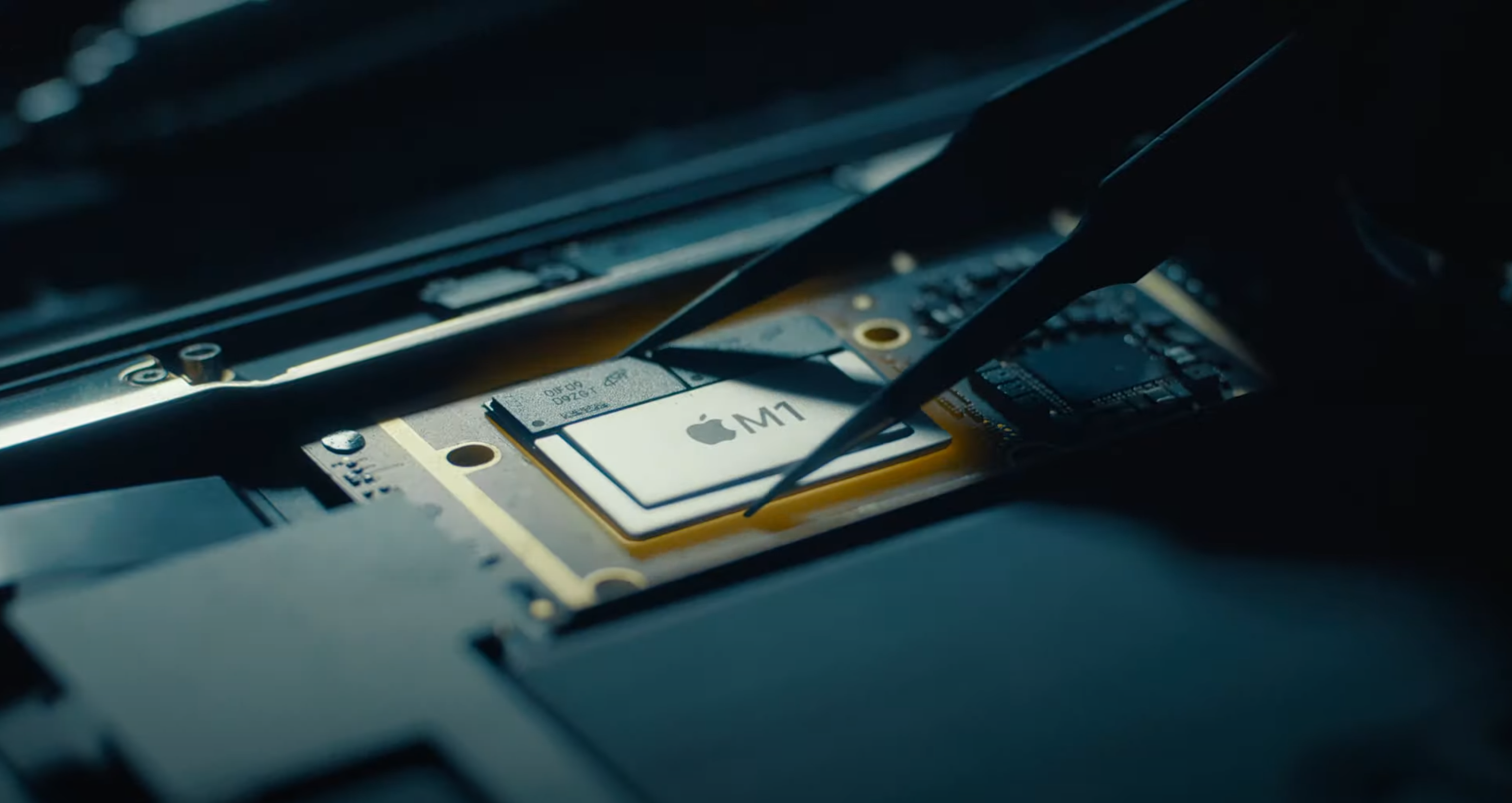 如何评价苹果搭载 m1 芯片的 ipad pro,有哪些亮点和槽点,值得购买吗?