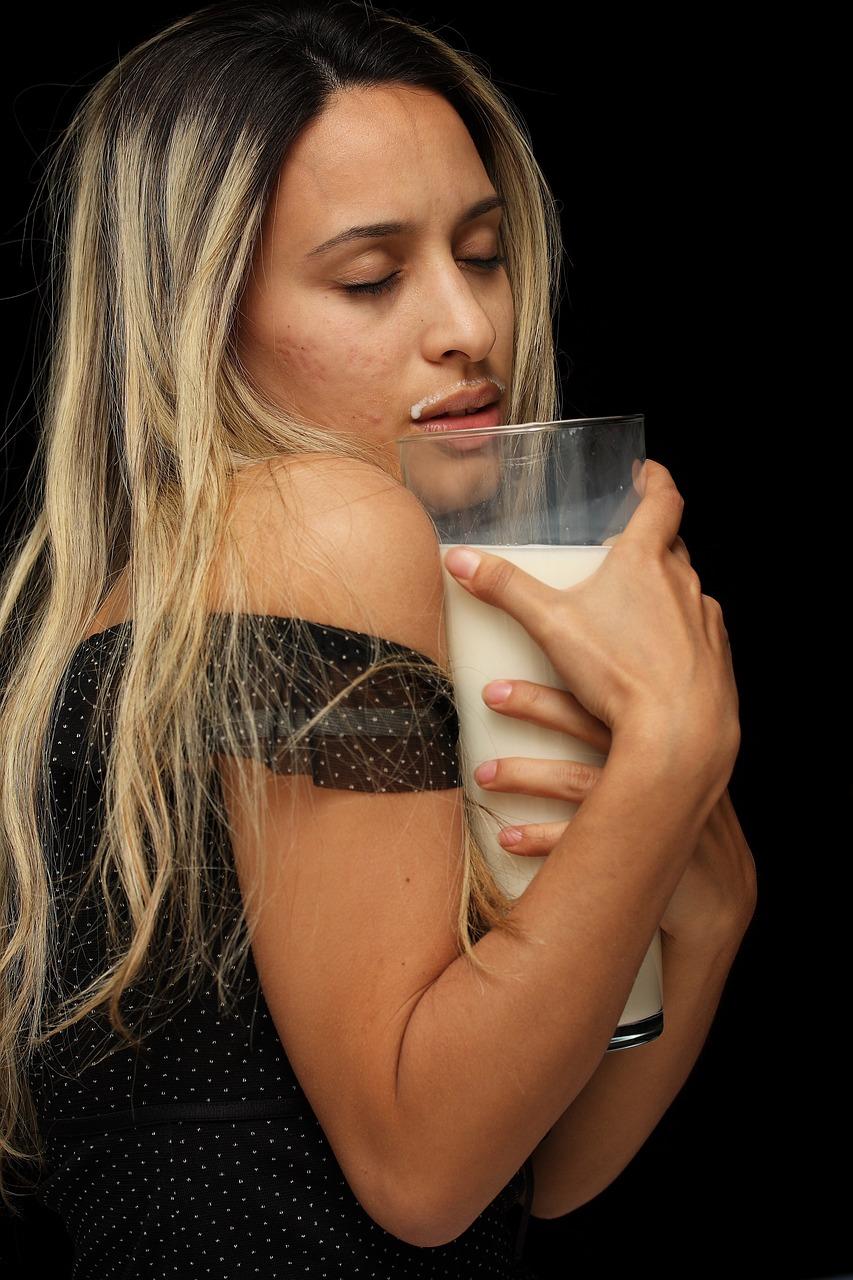 2. 高品质有机纯奶