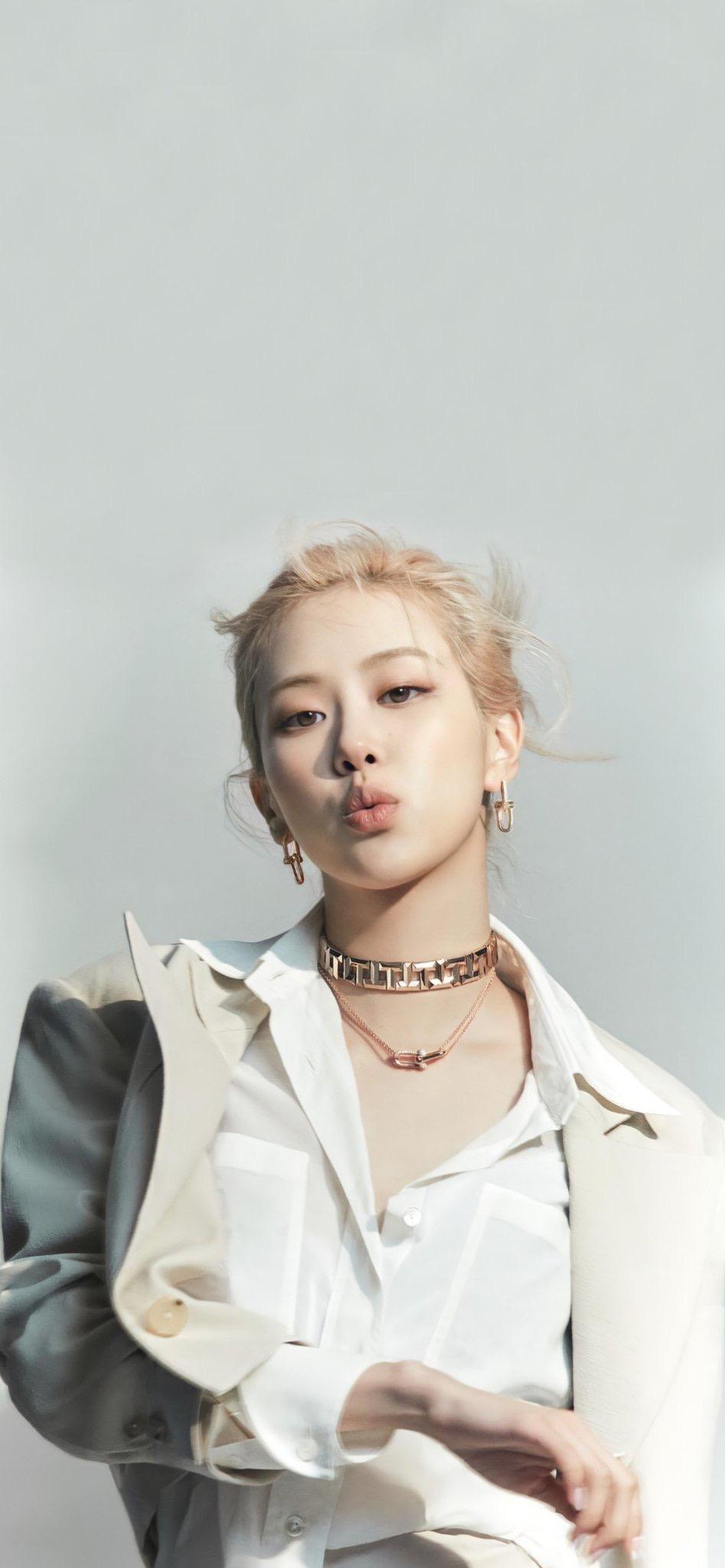 能详细介绍一下blackpink的rosie朴彩英吗