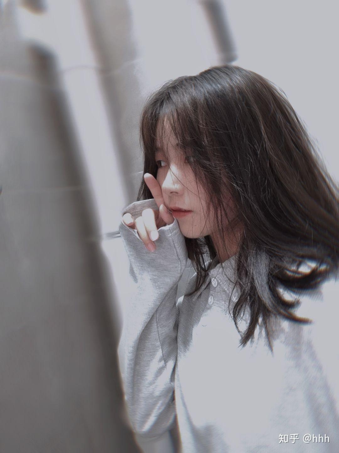 自拍侧脸应该怎么找角度? - 知乎