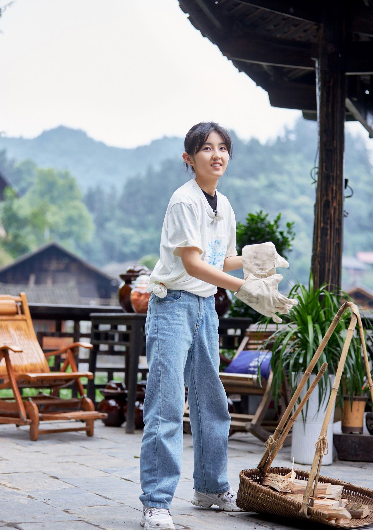 张子枫在向往的生活中的穿搭是怎样的? - 知乎