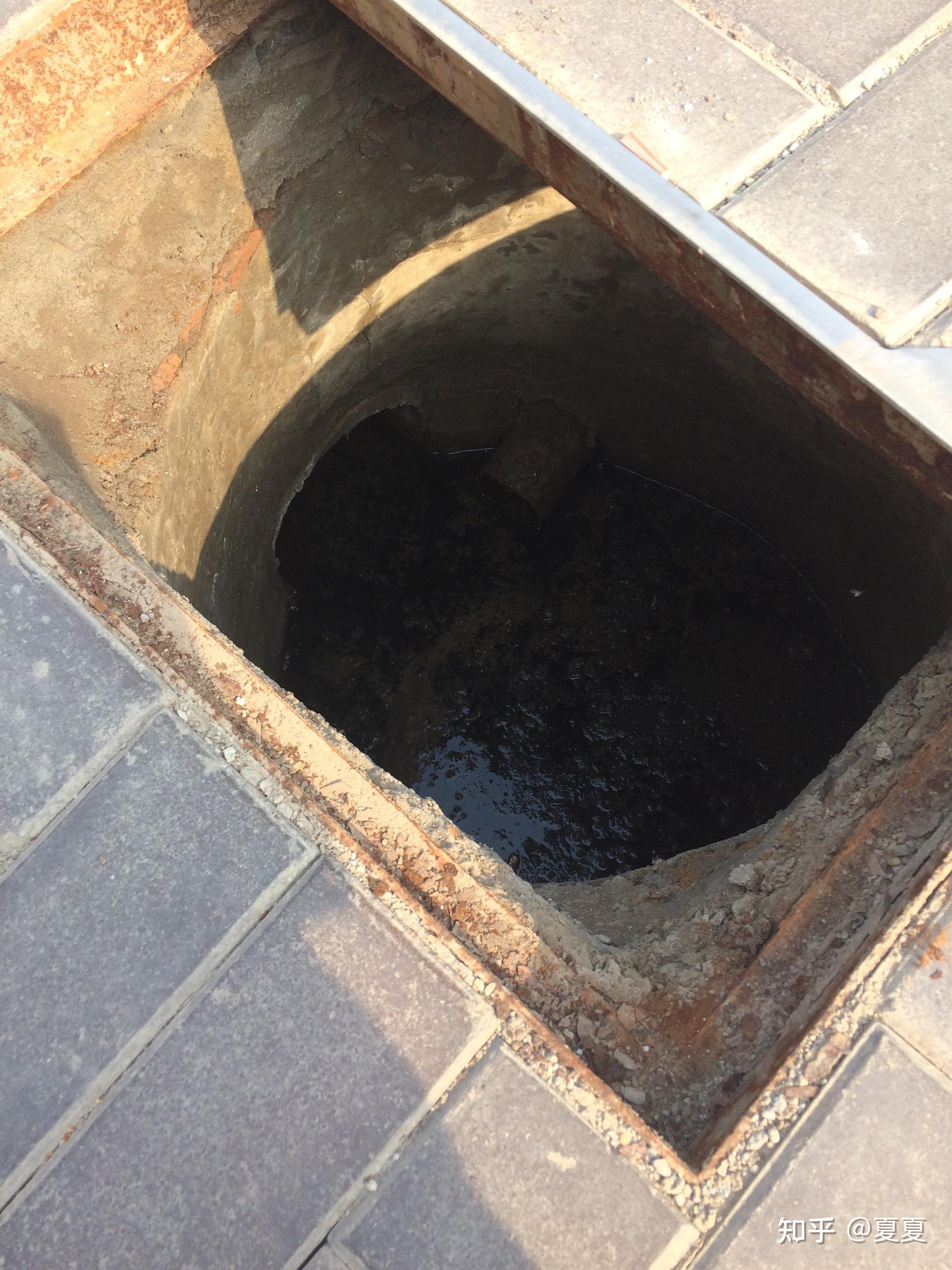 室内污水管到室外第一个污水井内的排出管很低低于井内的排出管口需要