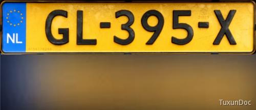 感觉中国蓝底白字的车牌很丑是纯粹因为美学还是受发达地区很多是白底