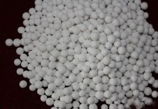 拟薄水铝石的化学特性和制备方法