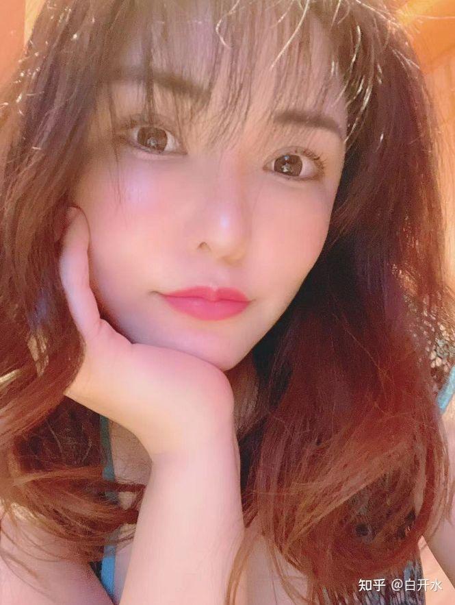 冲田杏梨生活照，生娃以后的复出更大了 - 知乎