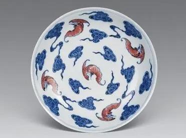 乱世遗珍之元青花釉里红开光贴花盖罐- 知乎