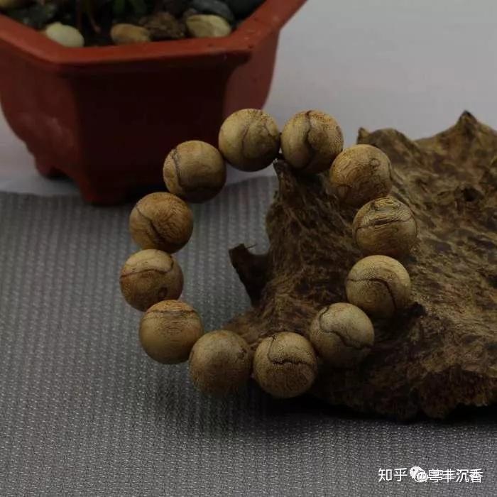 沉香不沉水就是假货吗? 你怎么判别? - 知乎