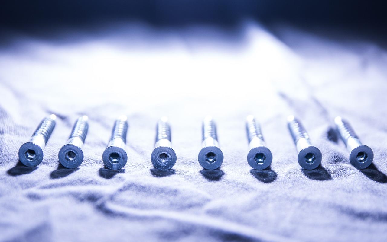 2. 防锈保护螺丝