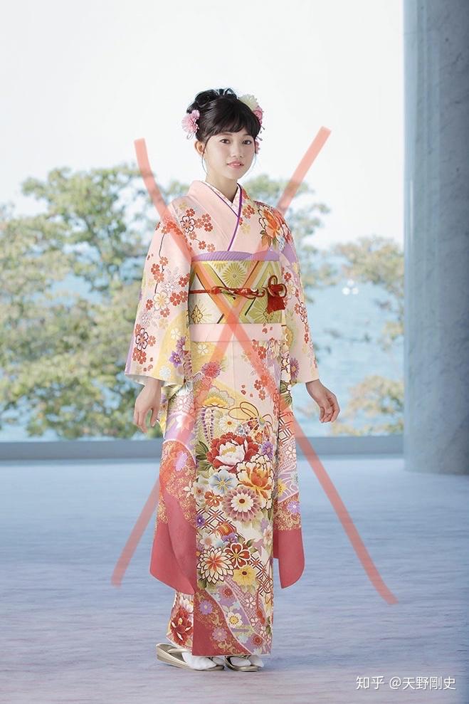 为什么日本人可大方穿和服,中国人穿汉服就会受到诟病与嘲笑? 