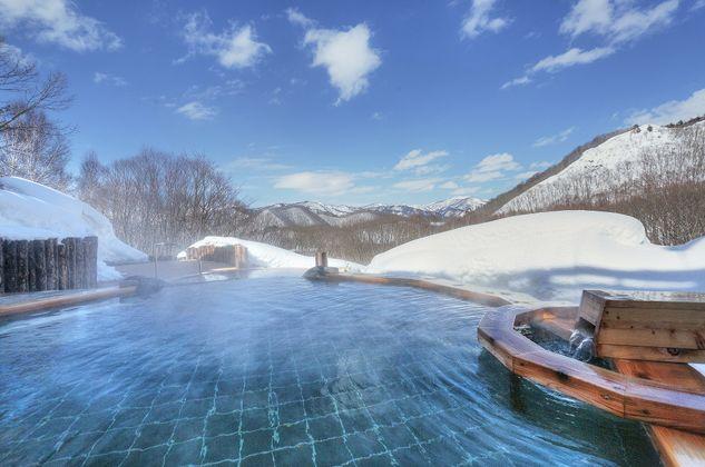 日本绝美雪景温泉,泡汤赏雪两不误! - 知乎