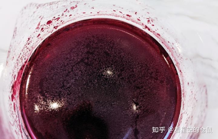 酿酒发酵过程中，除了酵母，还有哪些微生物在偷偷发挥作用？