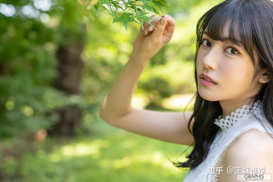 为什么枫可怜看起来越来越奇怪了? - 知乎
