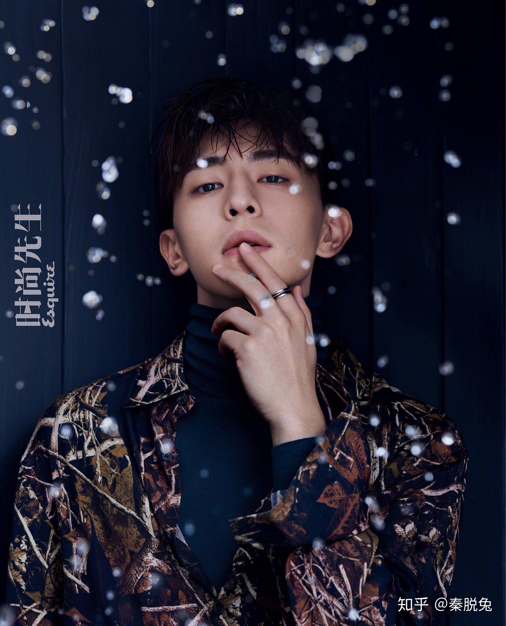 如何评价邓伦的长相